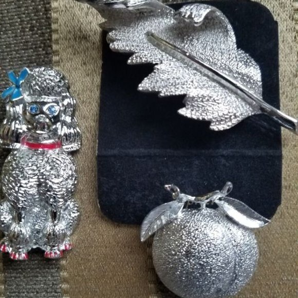 VINTAGE SARAH COVENTRY COSTUME JEWELRY - Picture 2 of 8